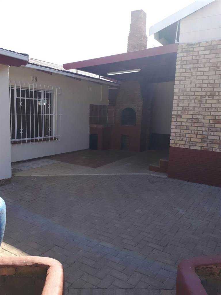 3 Bedroom Property for Sale in Roosheuwel North West